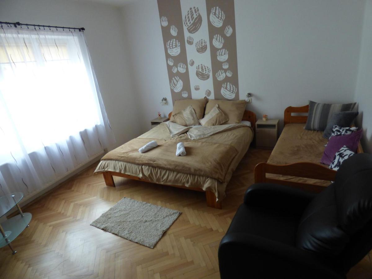 Apartament Pogacsas Apartman Tokaj Zewnętrze zdjęcie